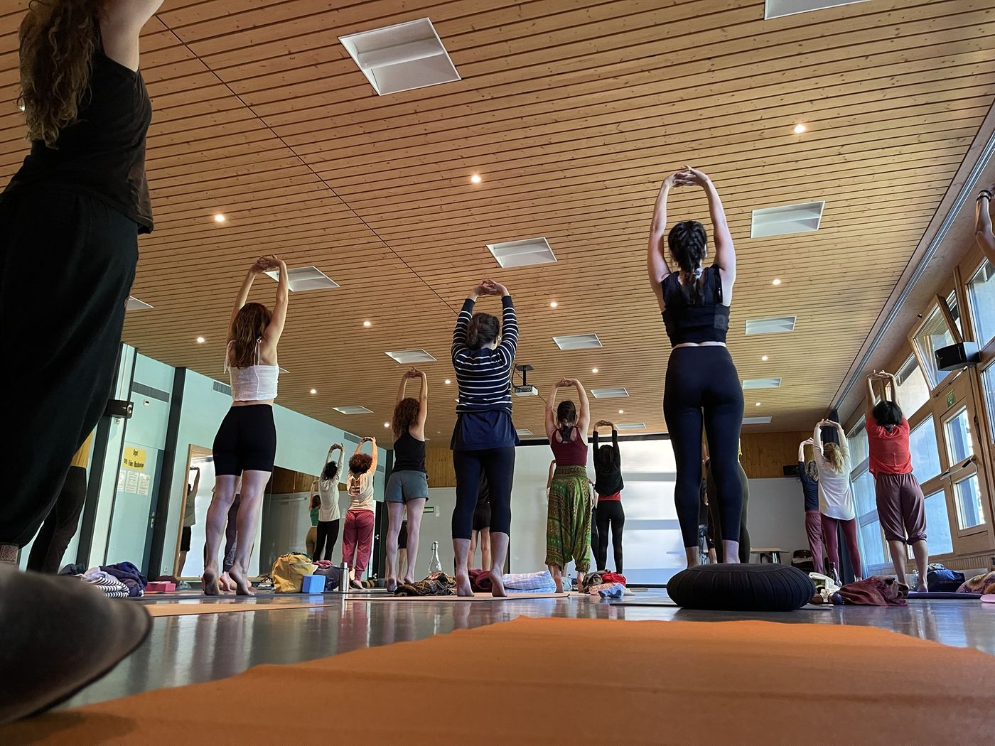 A company group stretching together